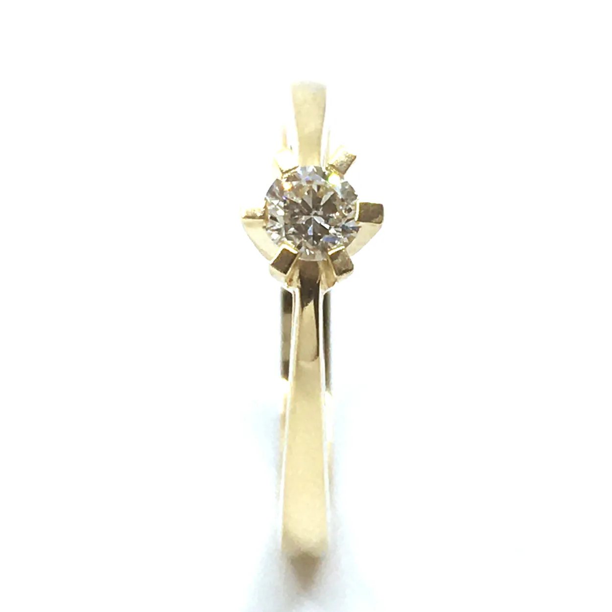 14 KT. GULD CARLA RING MED BRILLANT 0,25 CT. W/SI