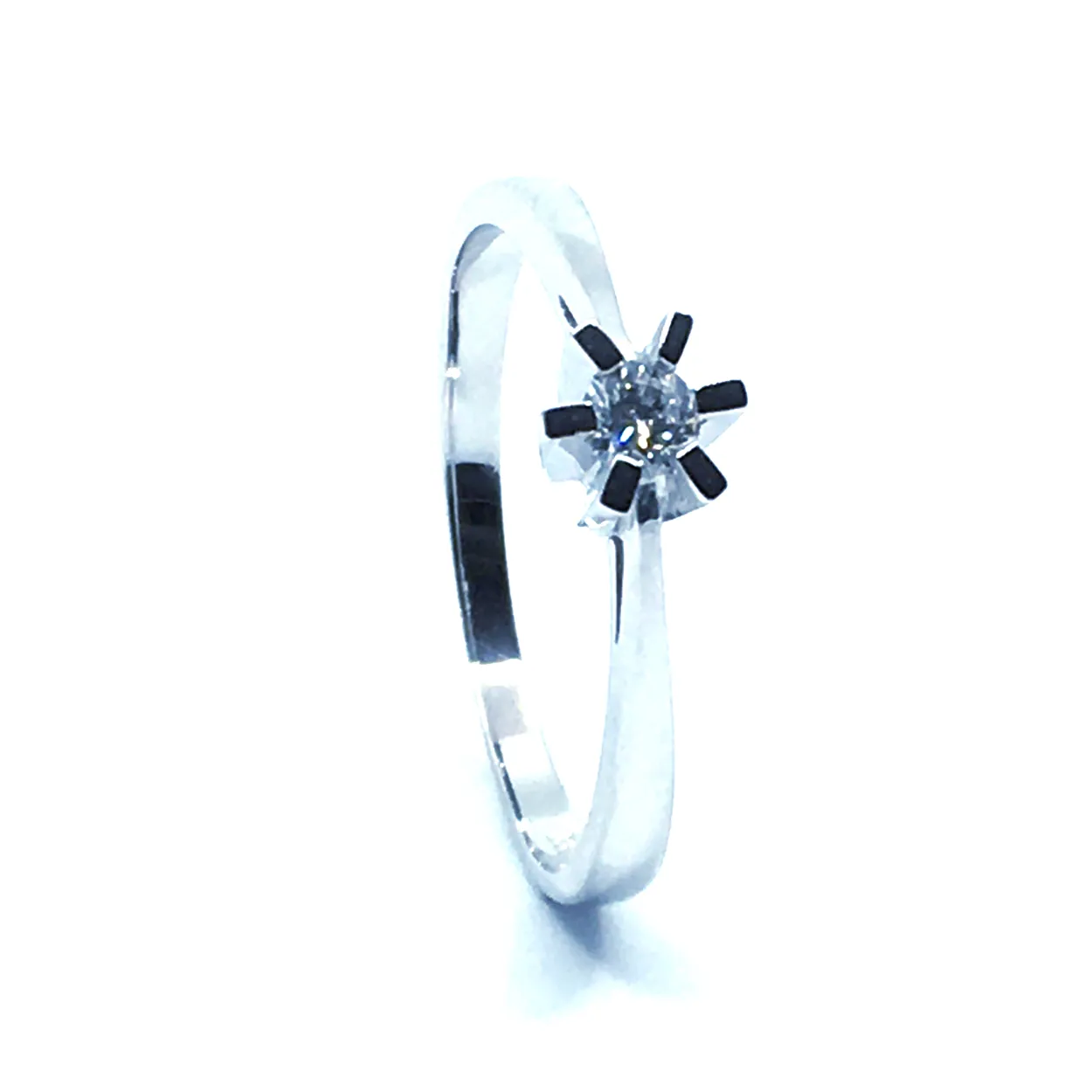 14 KT. HVIDGULD CARLA RING MED BRILLANT 0,10 CT. W/SI