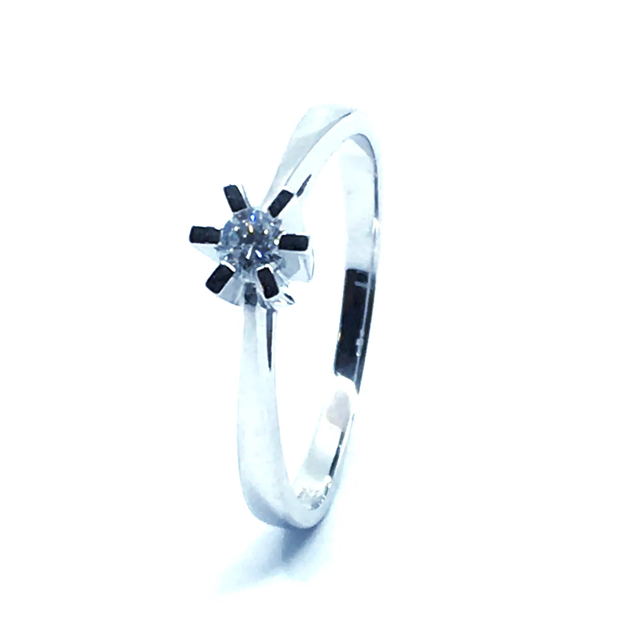 14 KT. HVIDGULD CARLA RING MED BRILLANT 0,10 CT. W/SI
