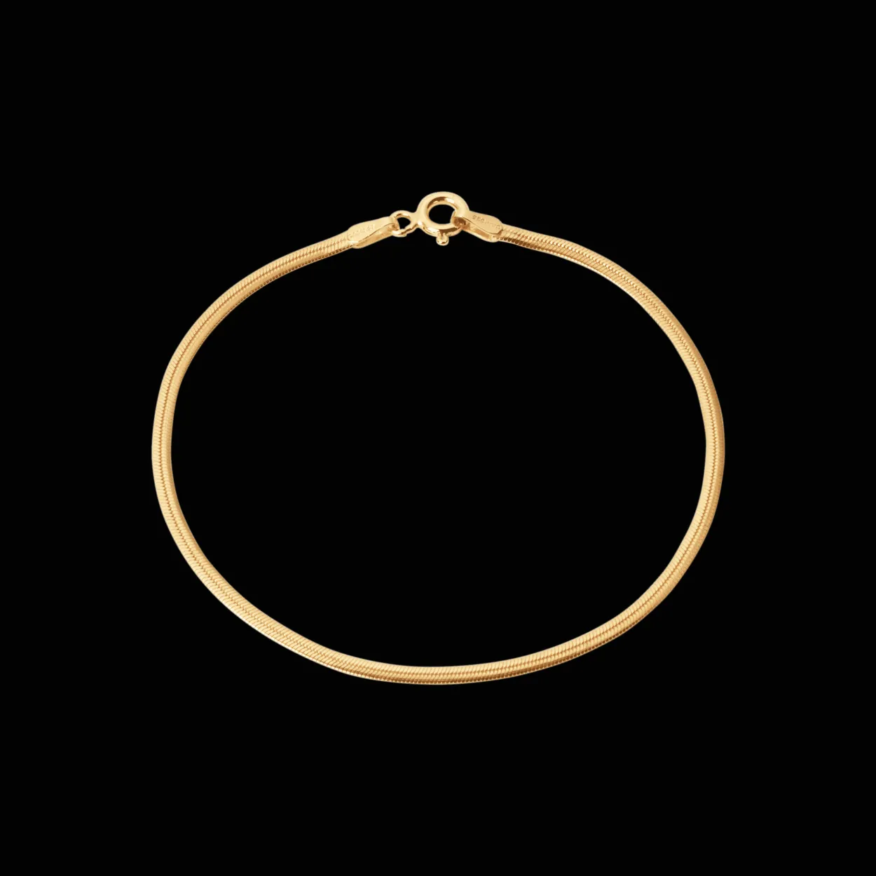 CAMILLE BRINCH SMALL ESSENTIA SNAKE ARMBÅND I FORGYLDT SØLV PÅ 17 CM - SESB-FG-17