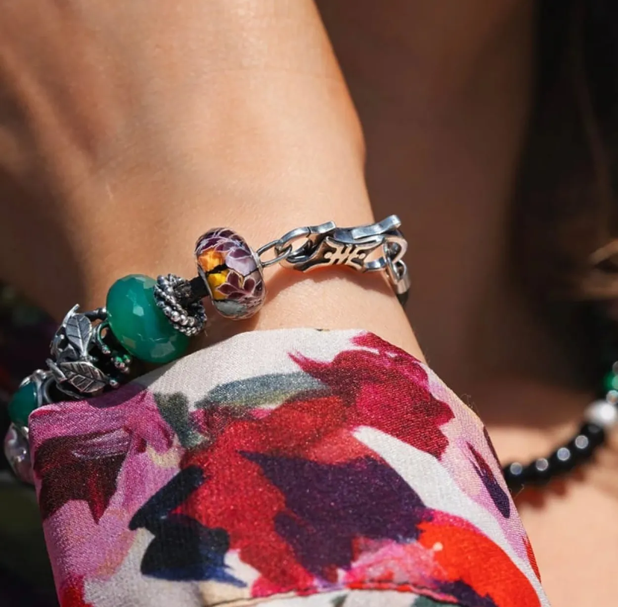 TROLLBEADS LIVSTID AF GLÆDE GLASKUGLE - TGLBE-30148